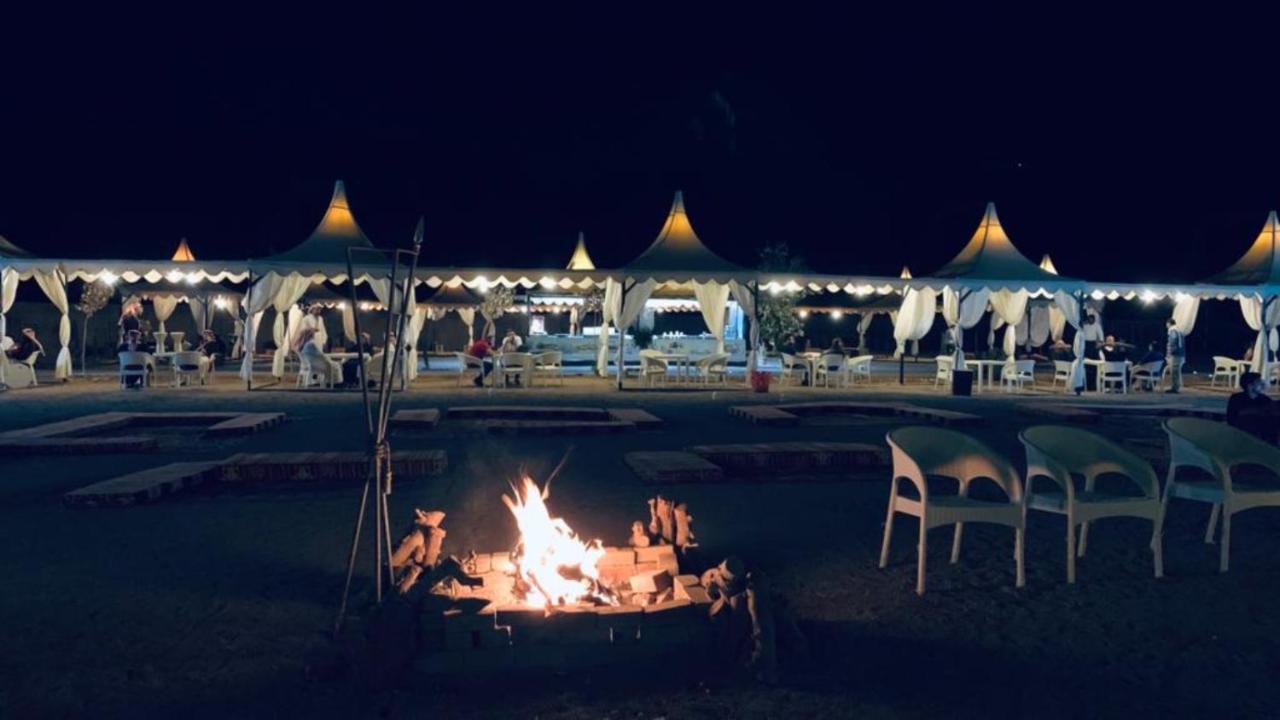 Al Sultana Luxury Camp Villa Wadi Rum Exterior photo