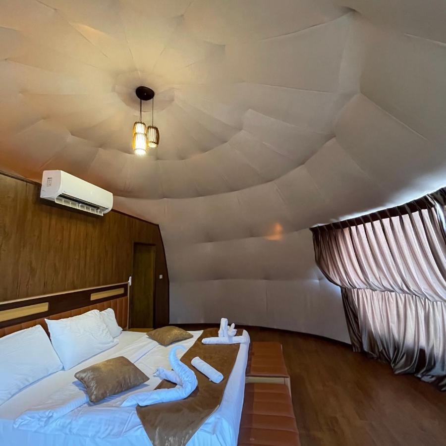 Al Sultana Luxury Camp Villa Wadi Rum Exterior photo